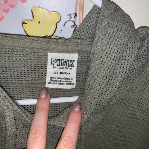 Victoria secret pullover - Picture 2 of 2